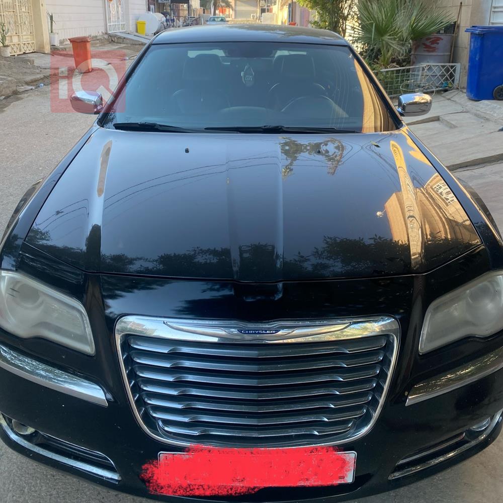 کرایسلەر 300